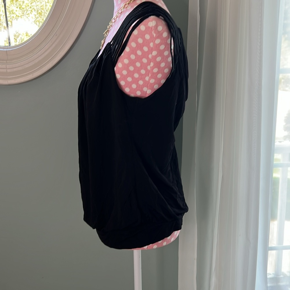 Bebe Strappy Shoulder Tank Size L - Picture 6 of 13